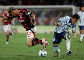 Zuculini: «Tenemos que buscar el resultado en casa, en eso somos expertos»