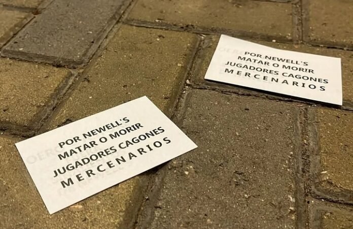 Amenazaron al plantel de Newell's mientras pelea para no descender