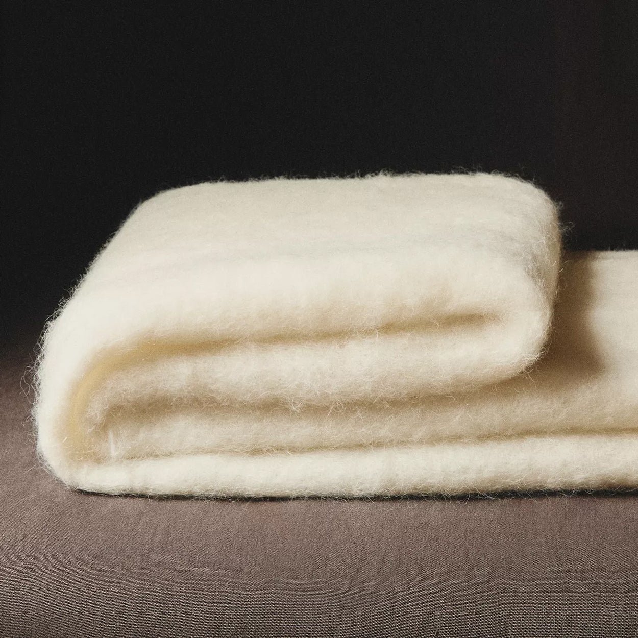 Manta de lana de Zara Home, 119 euros.