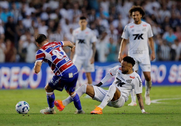 Al astro brasileño se lo vio mejor que veces anteriores. (REUTERS/Marcelo Machado De Melo).