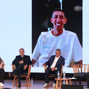 La definición de Di María, la premonición de Bertoni y Checho Batista sin VAR: perlitas del emotivo homenaje a los campeones del mundo en el Olé Summit