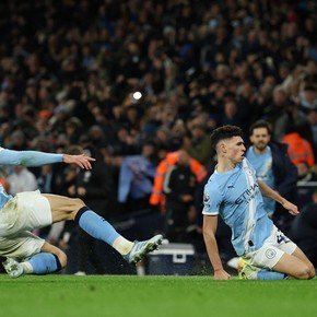De la mano de un heroico doblete de Foden, el Manchester City venció al Leeds United sobre la hora y es escolta en la Premier League