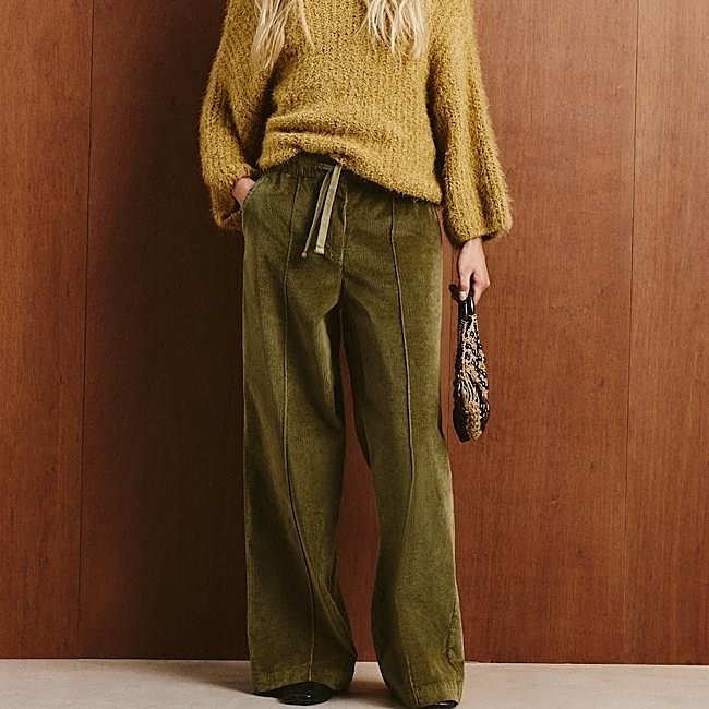 Pantalón de pana verde de Southern Cotton, 49,99 euros.