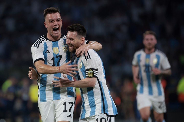Una postal del 7-0 de Argentina. EFE