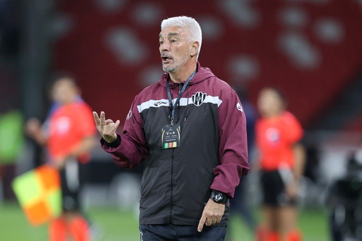Omar de Felippe en la Libertadores. (EFE)