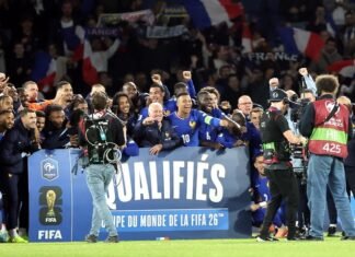 El gesto de Kylian Mbappé para sabotear un hipotético penal a favor de Ucrania que fue tendencia