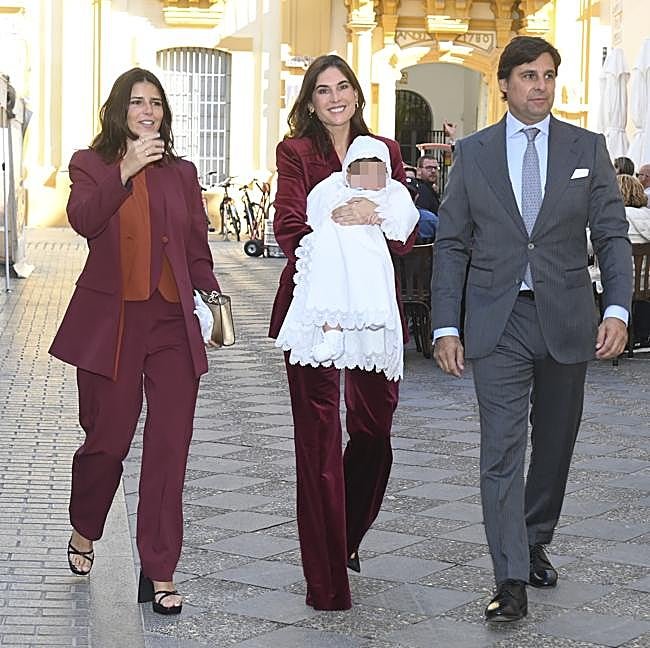 Tana Rivera, Lourdes Montes y Fran Rivera.