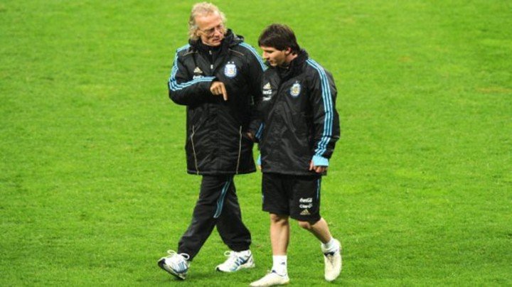 El profe Signorini con Messi en Sudáfrica 2010.