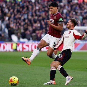 Con Mac Allister y un gol de Isak, Liverpool rompe ante West Ham su mal momento