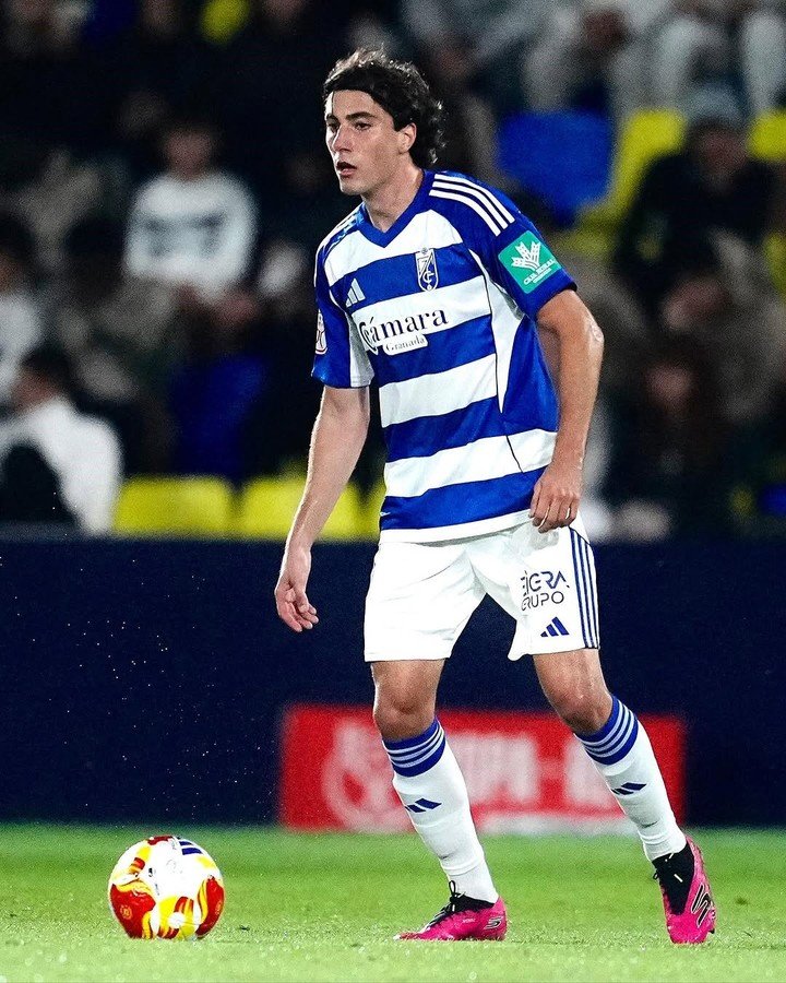 Diego Hormigo, víctima del beso y la roja.