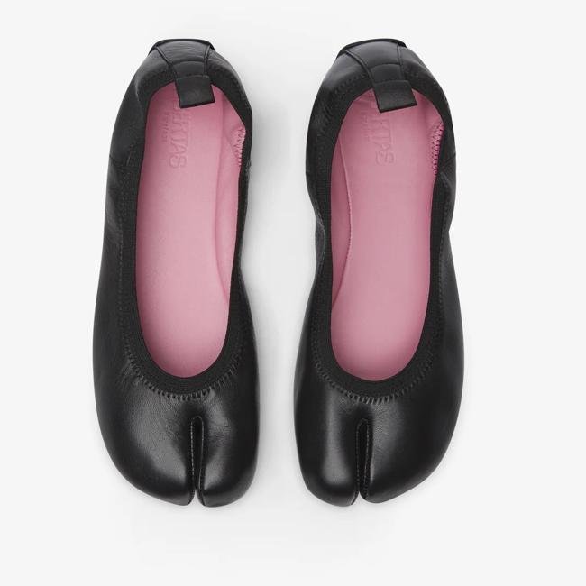 Tabi de la marca Libertas Barefoot.