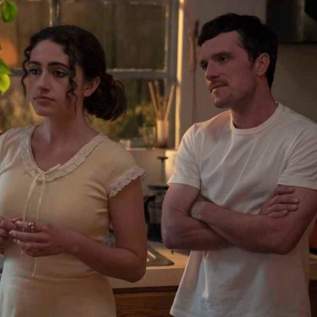 Maia también twendrá que lidiar con su pareja Dylan (Josh Hutcherson), un proyecto de músico que persigue su sueño.