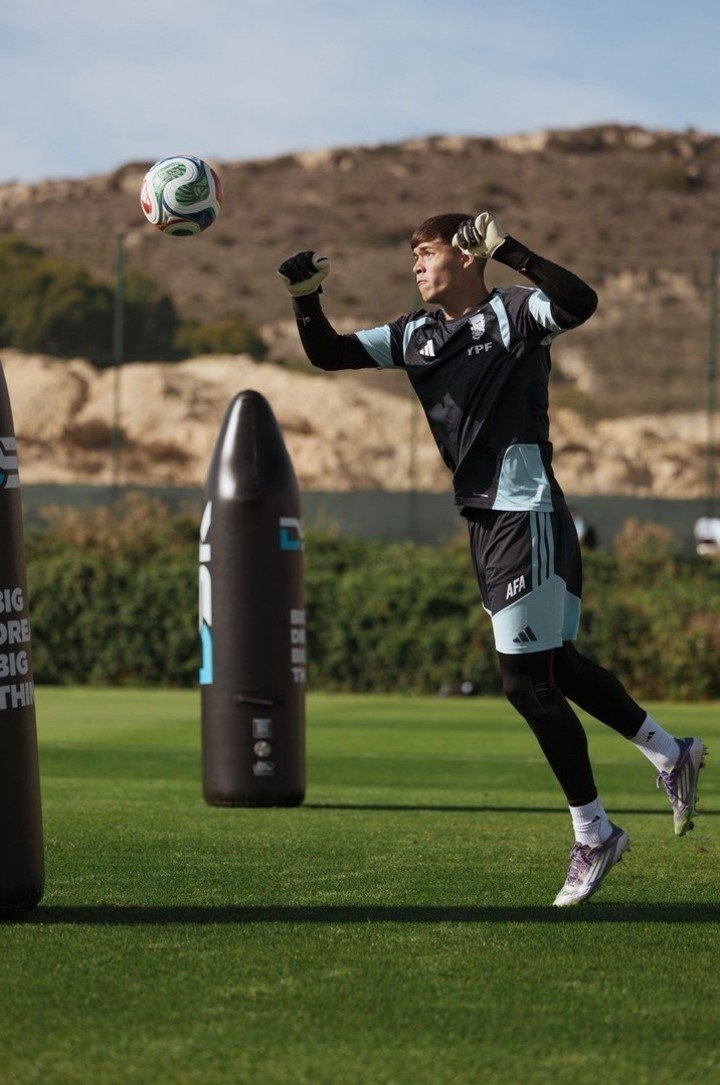 Demian Talavera con la Selección. (FOTO: AFA)