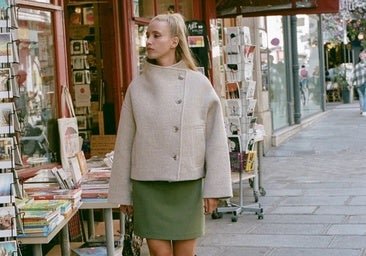 Las compras de la semana de Sfera: básicos en negro, prendas de punto y vestidos estampados