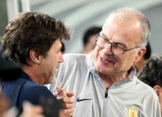 La cruda autocrítica de Bielsa tras la goleada sufrida ante Estados Unidos: «Me siento responsable de todo esto»