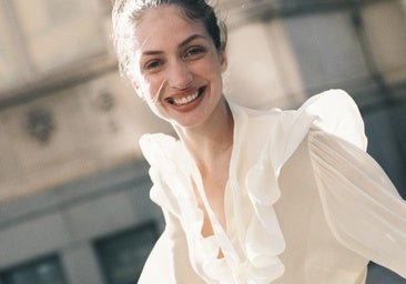 La blusa con volantes es la prenda estrella del otoño y estas son nuestras favoritas