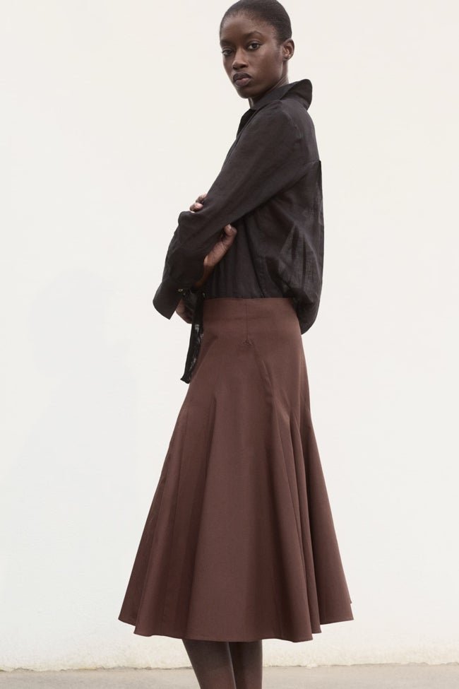 Falda marrón de Mango (35,95 euros)