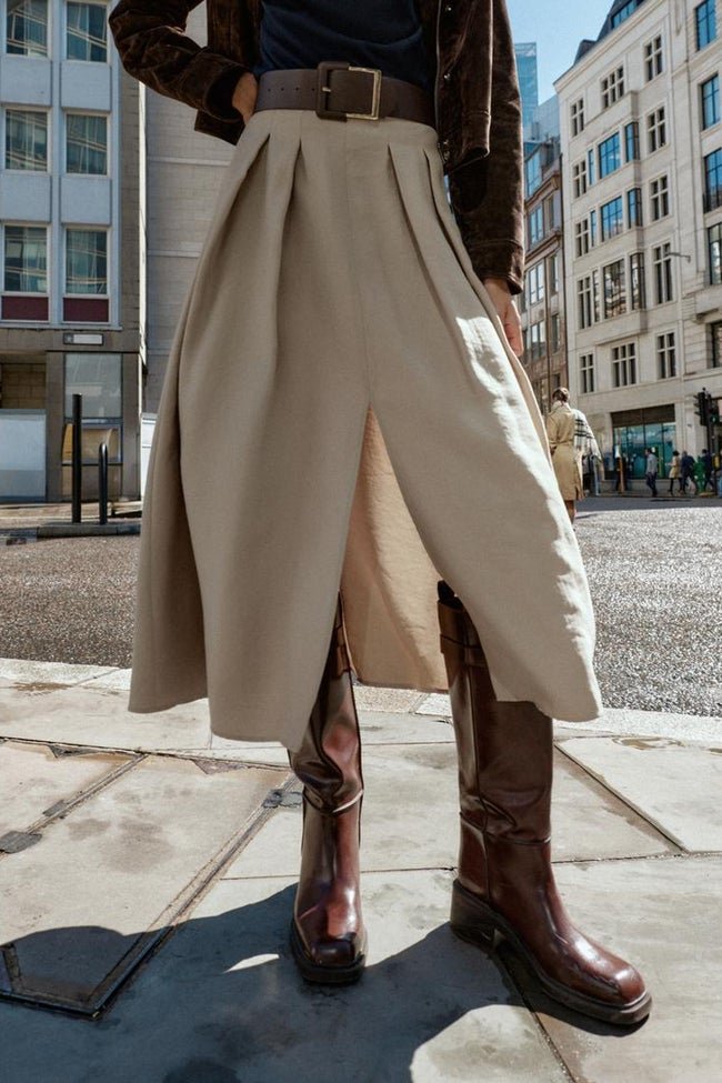 Falda plisada de Zara (39,99 euros)