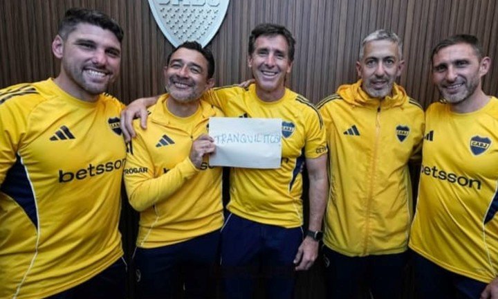 La dedicatoria del cuerpo técnico de Boca a Russo, con el mensaje que siempre les decía el DT. (Foto Prensa Boca)