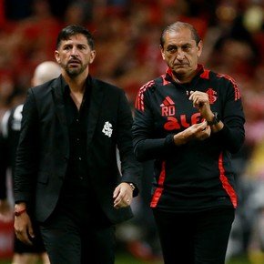 Primer triunfo de Ramón Díaz en Inter de Porto Alegre