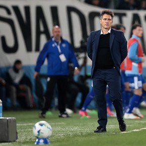 Guillermo, luego de la derrota con Talleres: "Me quedo con la actitud" y qué dijo de su saludo con Tevez