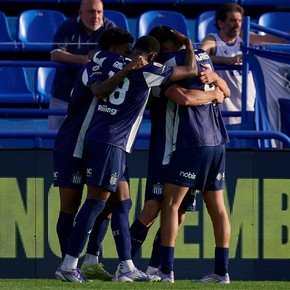 Talleres se llevó un triunfo clave ante Vélez y tomó aire con el descenso