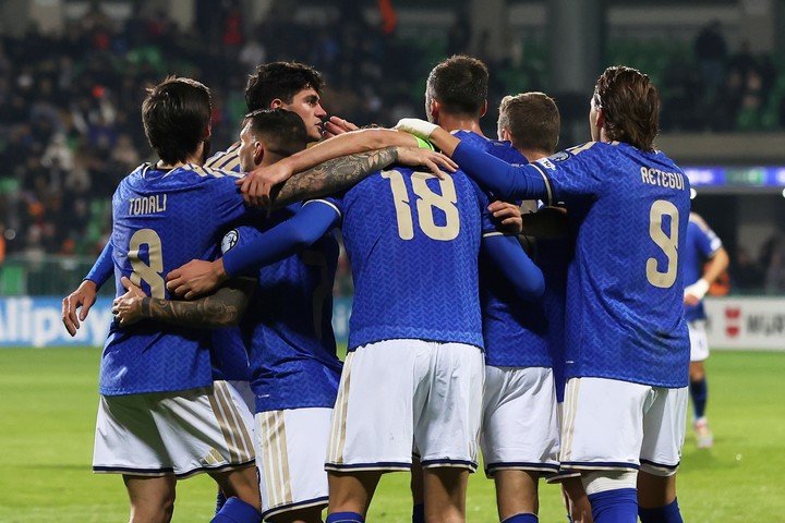 Italia necesita una hazaña para meterse de manera directa al Mundial 2026. (Foto: AP)