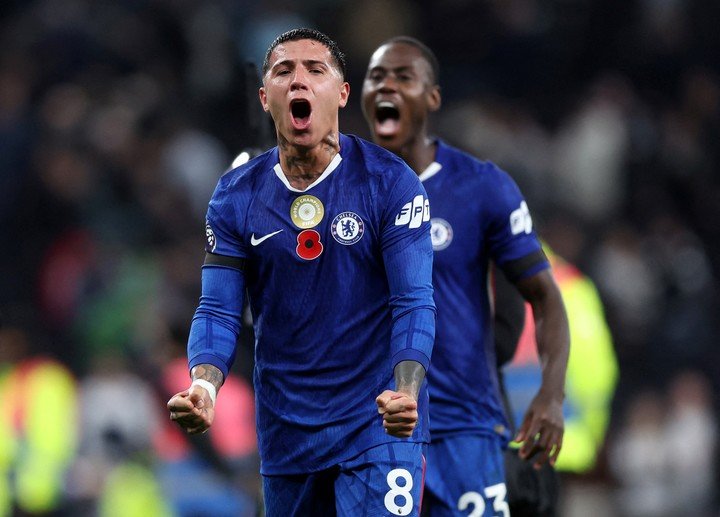 Enzo con los colores del Chelsea (Reuters).
