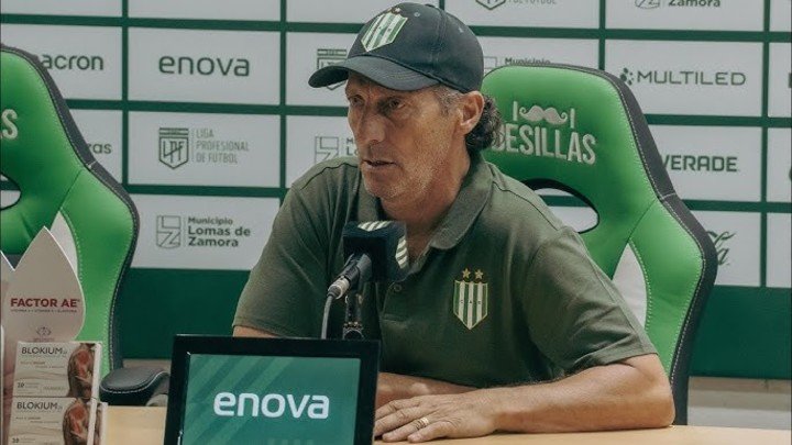 Troglio, DT de Banfield.