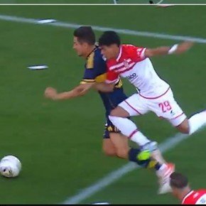 ¿Los dos penales para Boca antes Estudiantes estuvieron bien cobrados?