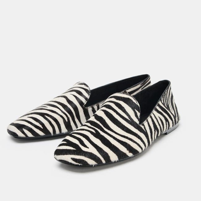 Mocasines de piel de Zara (45,99 euros)