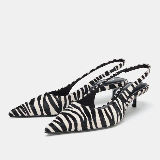 Zapatos estampados de Zara (49,99 euros)