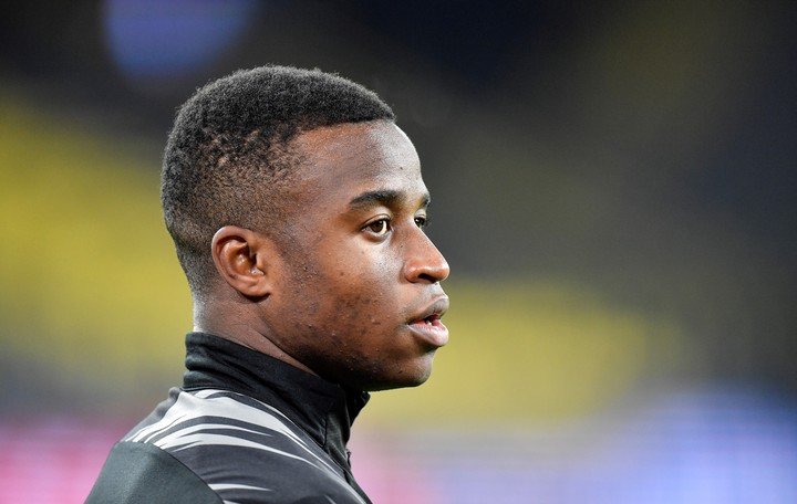 Moukoko pasó al segundo lugar. (AP Photo/Martin Meissner)