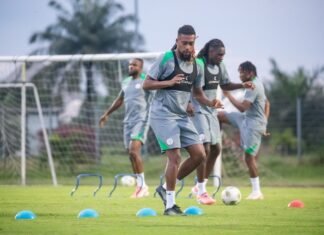 Mientras se juegan la clasificación al Mundial, los jugadores de Nigeria suspendieron el entrenamiento