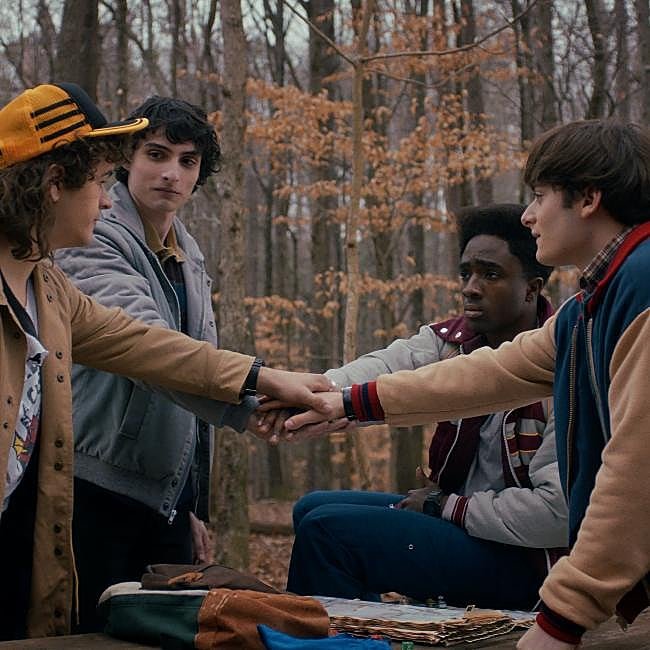 El grupo de amigos afronta esta última aventura para decidir el destino de Hawkins y acabar de una vez por todas con Vecna.