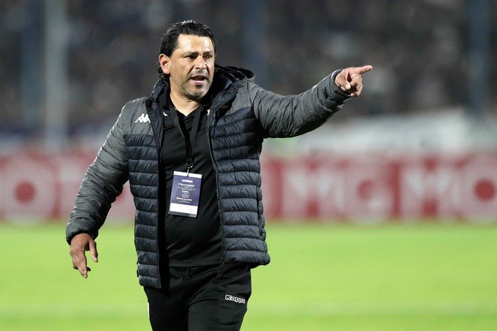 Gerardo Bedoya, hoy DT. (Foto: EFE)