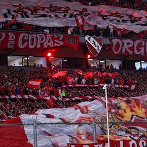 Las cargadas de los hinchas de Independiente a Racing en la goleada a Atlético Tucumán
