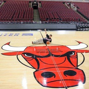 Migue Granados con Olé: el homenaje a Maradona y cómo fue stremear desde la cancha de Chicago Bulls