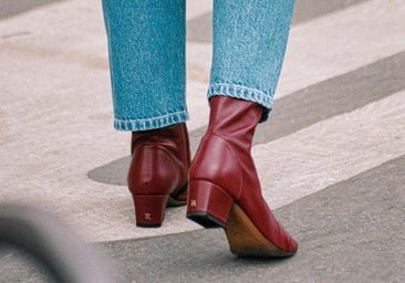 Los botines de tacón que aman las francesas serán el accesorio estrella de tu armario