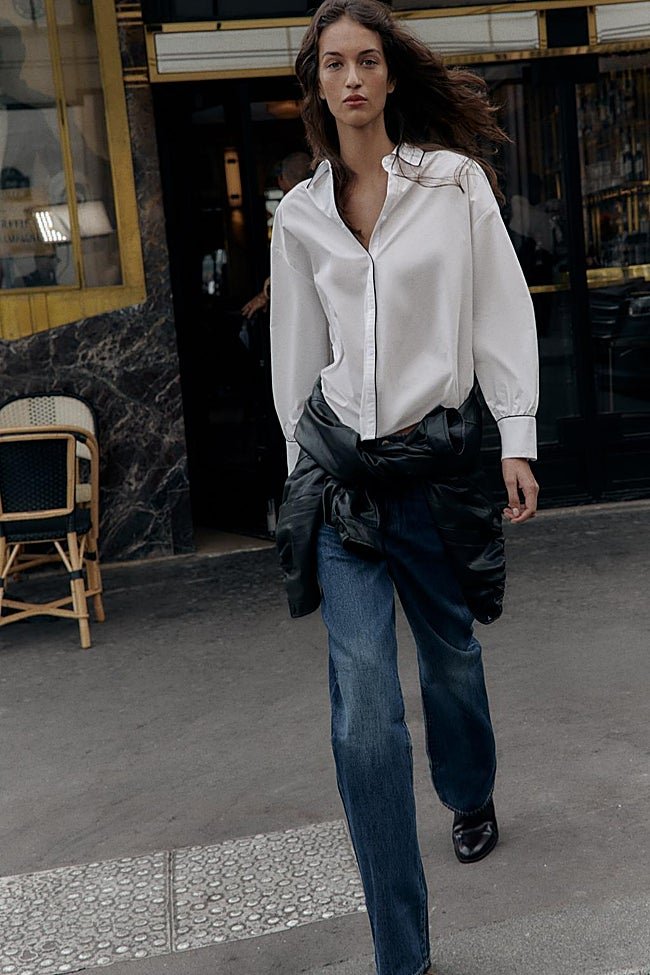 Camisa blanca de Zara (25,99 euros)