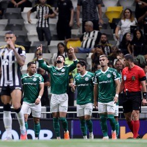 El Flaco López cortó una sequía extensa en plena tensión con Abel Ferreira