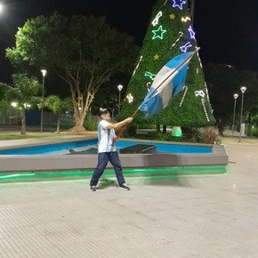 Hace tres años que sale todos los días a festejar el Mundial: "Si falto es porque me morí"