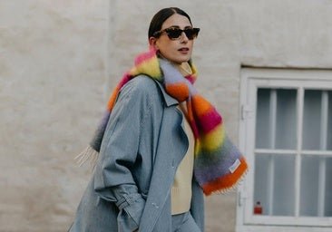 El accesorio que te falta este invierno es una bufanda a todo color