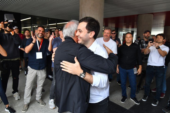 Rodolfo D'Onofrio con Stéfano Di Carlo, el flamante presidente de River. Prensa River.
