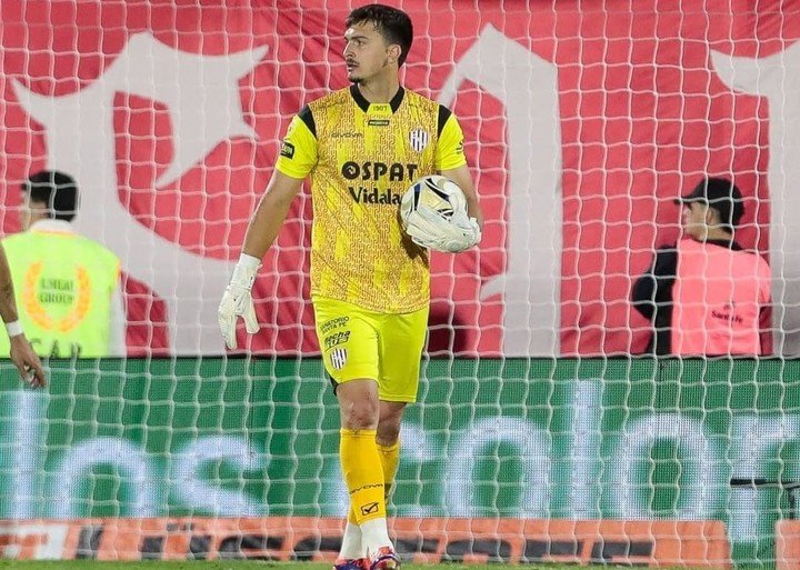 El arquero de 27 años extenderá contrato. 