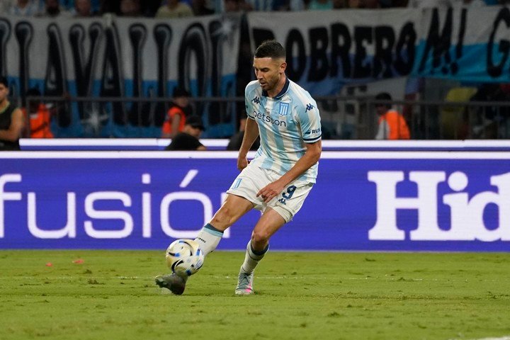 Maravilla, el goleador de Racing (De la Orden). 