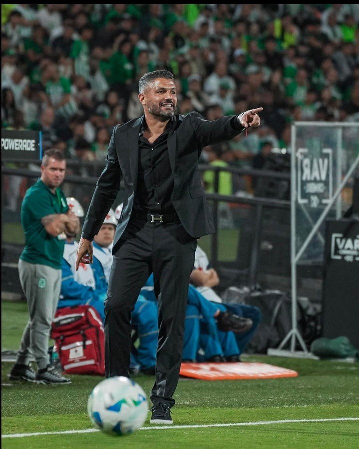 Gandolfi fue el DT de Atlético Nacional hasta septiembre, cuando lo echaron.