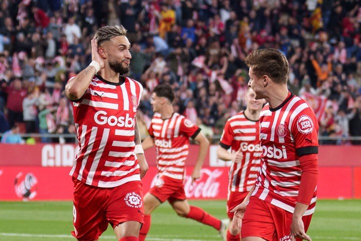 Taty Castellanos festejando sus cuatro goles ante Real Madrid. (EFE/ David Borrat)