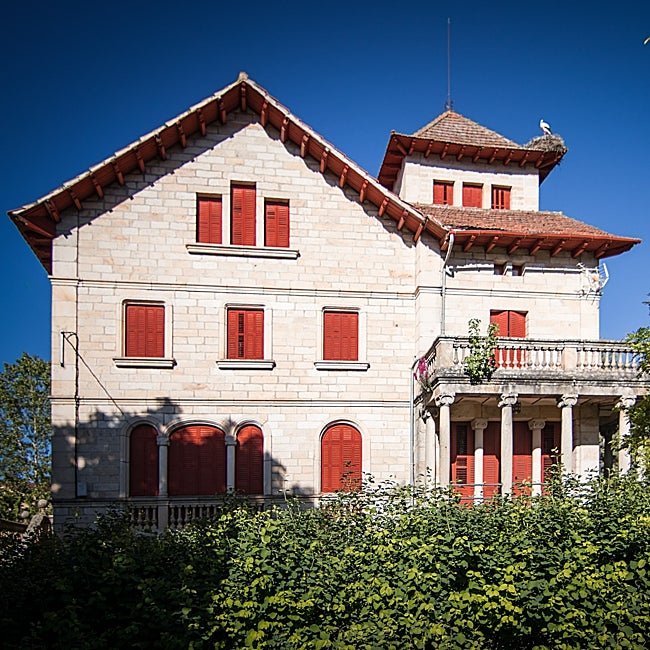 También encontramos en Vinuesa casonas como esta de la Plaza de la Soledad.