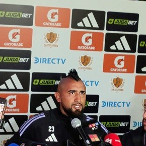 Las bombas de Vidal tras el mal año de Colo Colo: "mucha gente trató de tirar para atrás" y "¿qué más mal puede estar?"